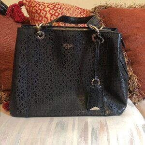 Guess 1981 Handbag Black Pre-Owned, Good Condition